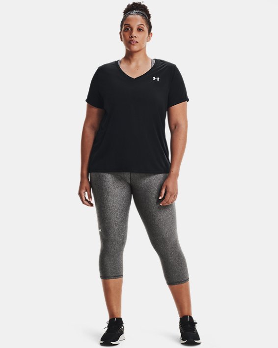 UA Tech™ - T-shirt à manches courtes et encolure en V pour femme, Black, pdpMainDesktop image number 2